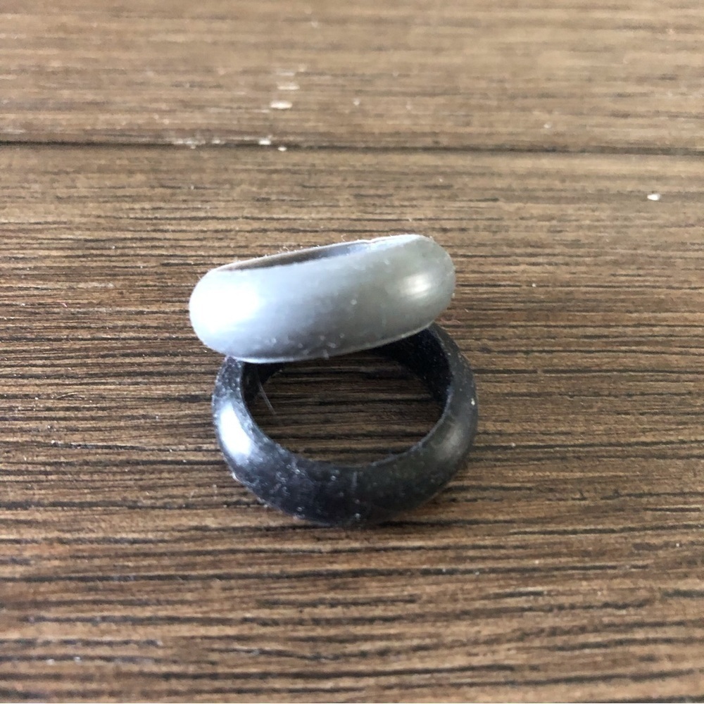 Rubber gym wedding band in Size L 9-11